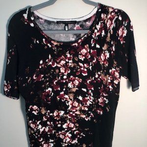 WH/BM Size SM black floral short-sleeved sweater